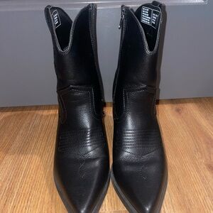 Black Women's Cowgirl Boots